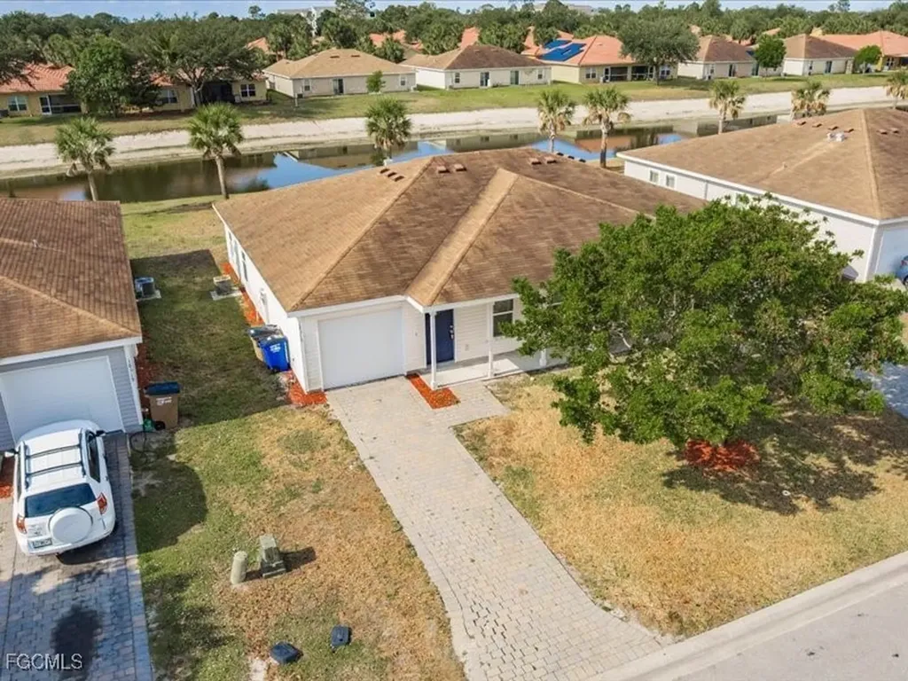 18313 Gibraltar Lane Lehigh Acres FL 33936