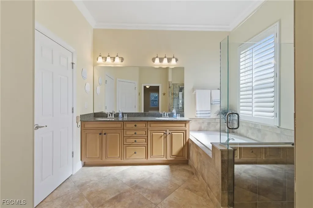 10342 Flat Stone Loop Bonita Springs FL 34135