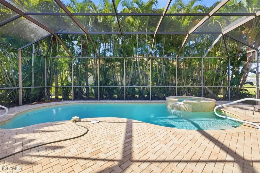 10342 Flat Stone Loop Bonita Springs FL 34135