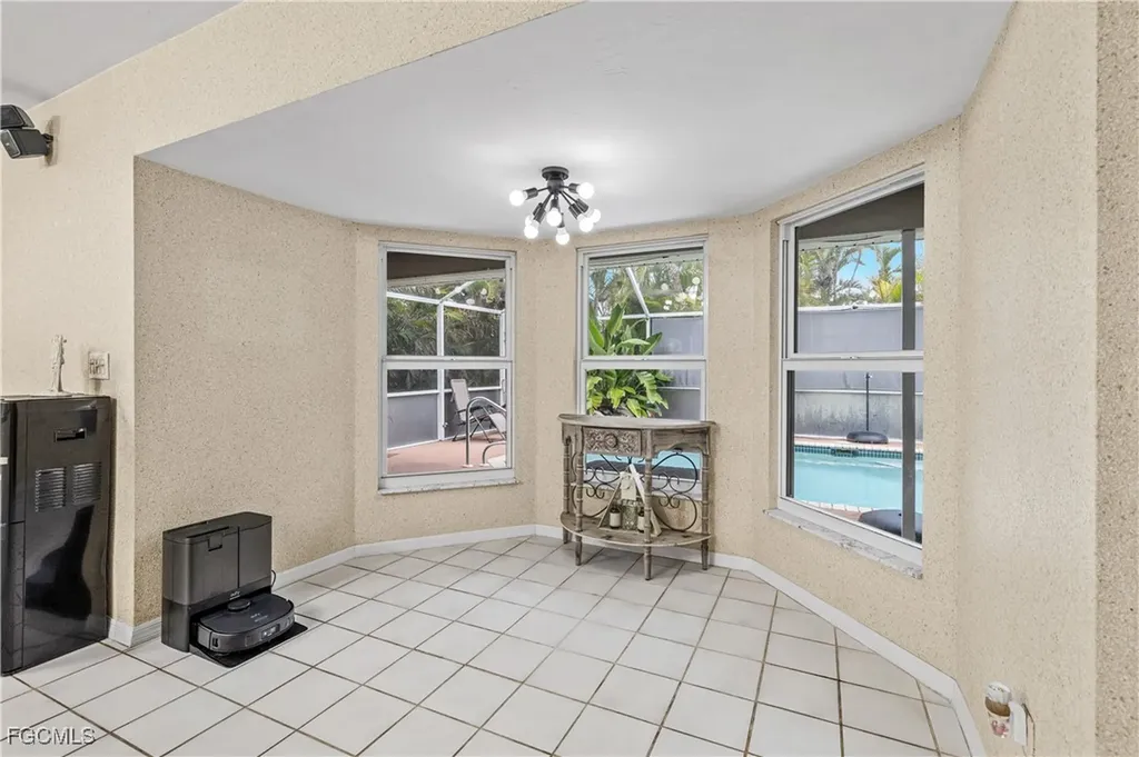 1125 SE 32nd Street Cape Coral FL 33904