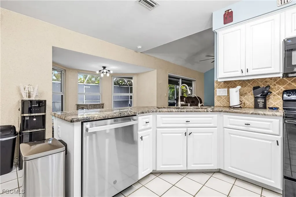 1125 SE 32nd Street Cape Coral FL 33904