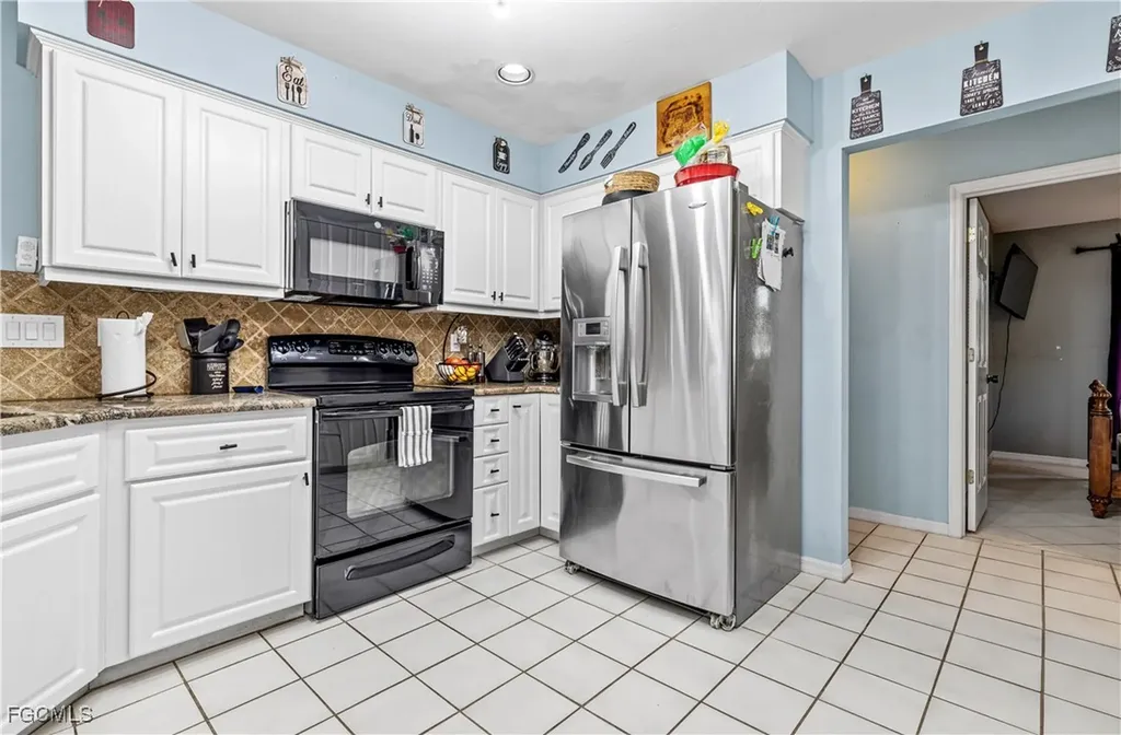 1125 SE 32nd Street Cape Coral FL 33904
