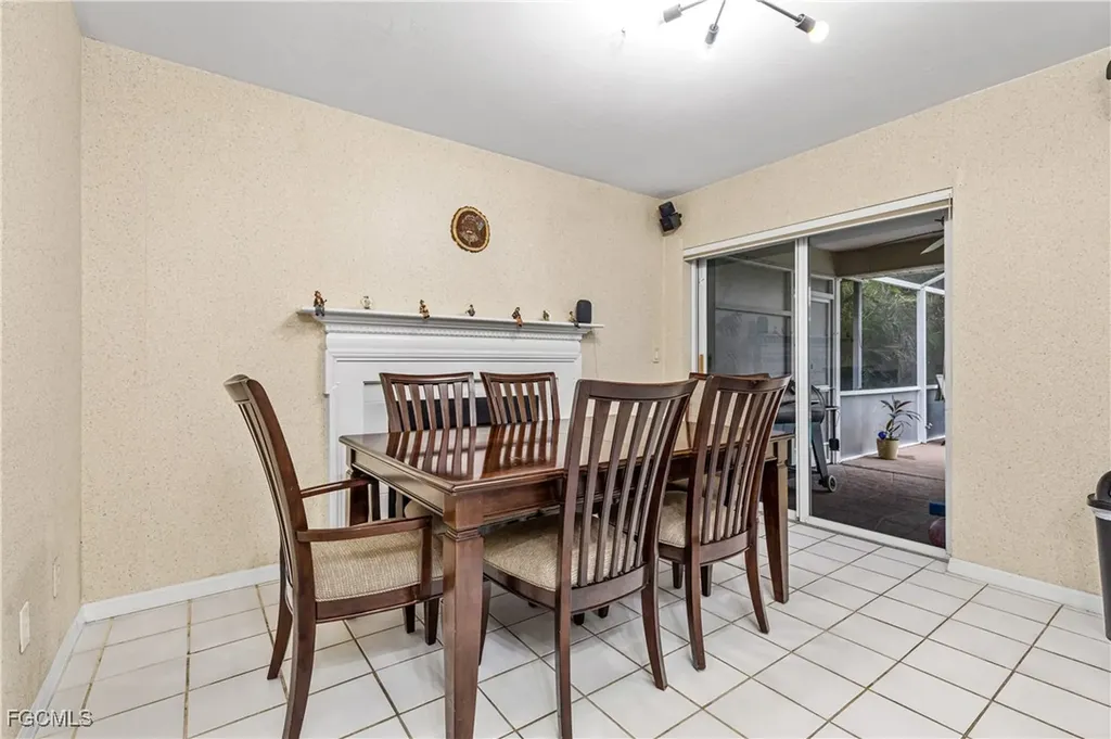 1125 SE 32nd Street Cape Coral FL 33904