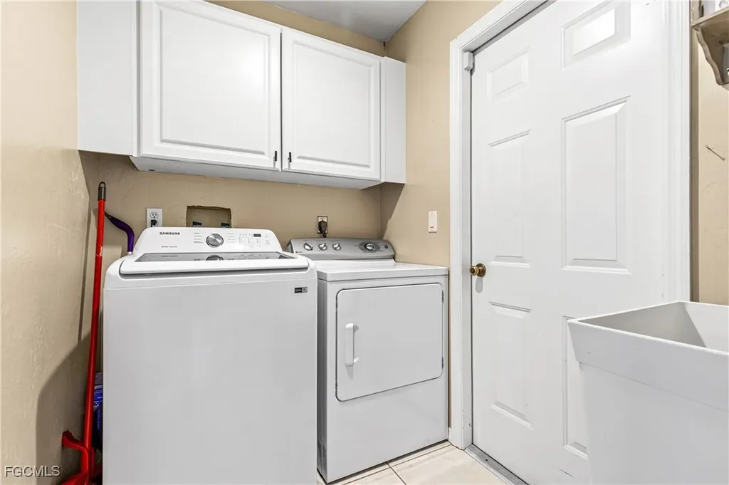 1125 SE 32nd Street Cape Coral FL 33904