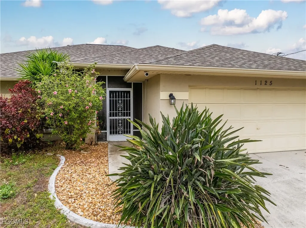 1125 SE 32nd Street Cape Coral FL 33904