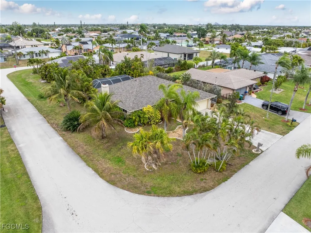 1125 SE 32nd Street Cape Coral FL 33904