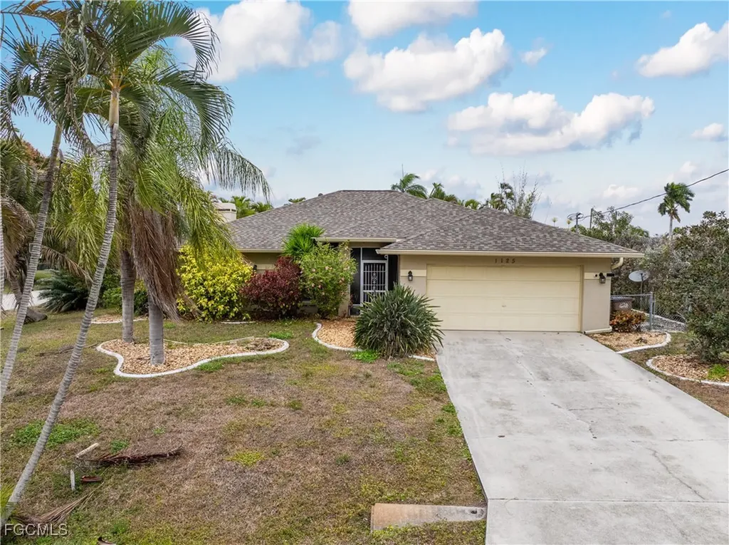 1125 SE 32nd Street Cape Coral FL 33904