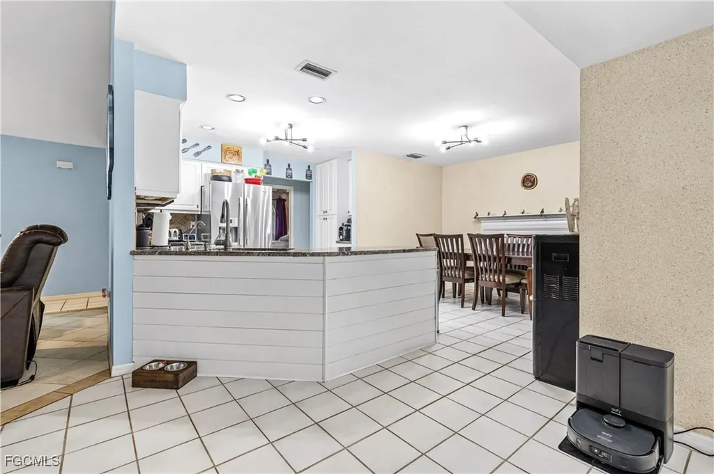 1125 SE 32nd Street Cape Coral FL 33904