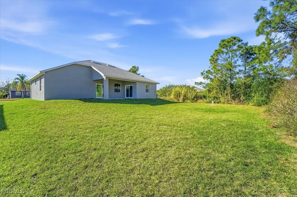 2904 6th Street W Lehigh Acres FL 33971