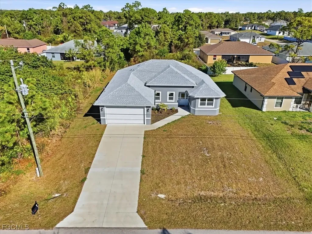 2904 6th Street W Lehigh Acres FL 33971