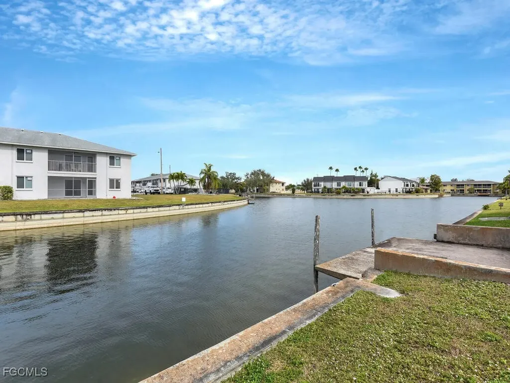 1249 SE 8th Street Cape Coral FL 33990