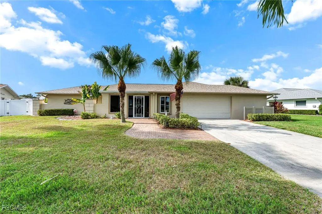 2151 Cape Way North Fort Myers FL 33917