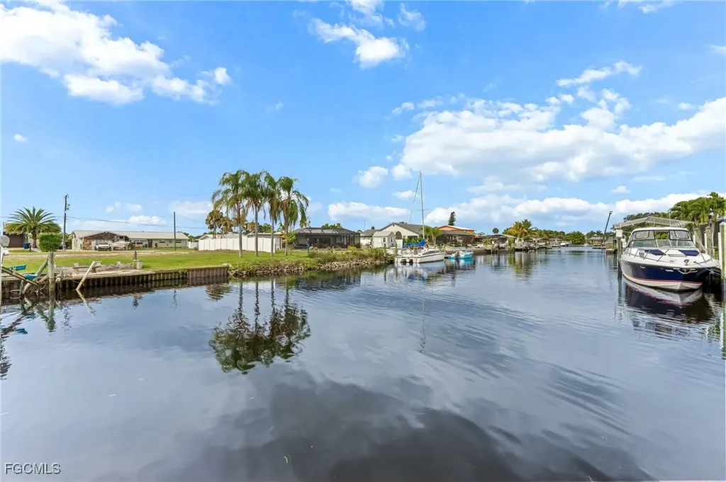 2151 Cape Way North Fort Myers FL 33917