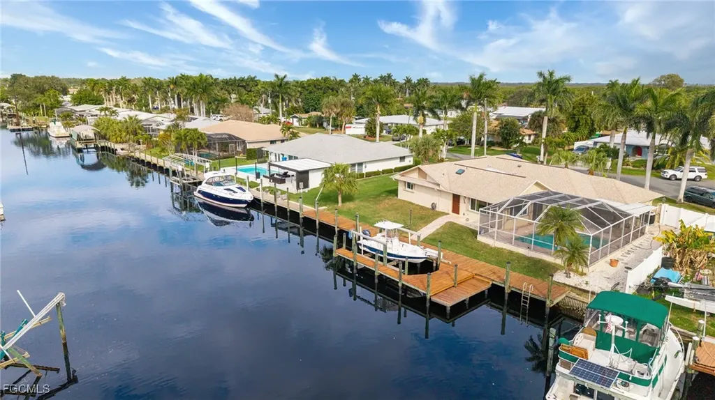 2151 Cape Way North Fort Myers FL 33917