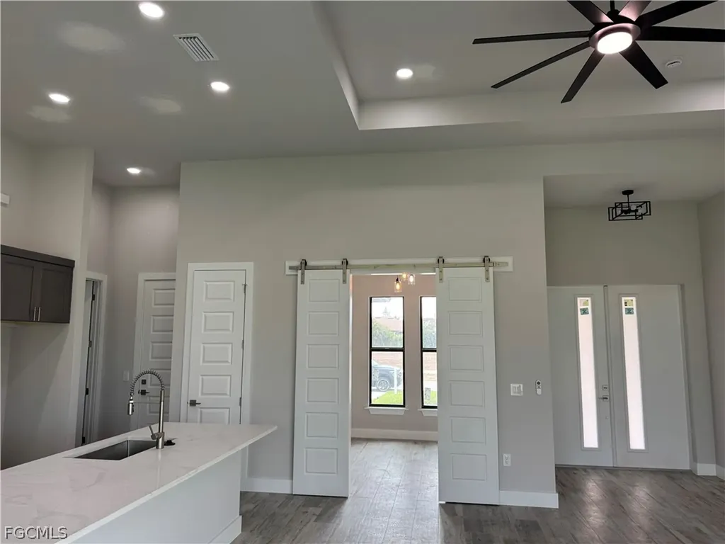 3245 Gulfstream Parkway Cape Coral FL 33993