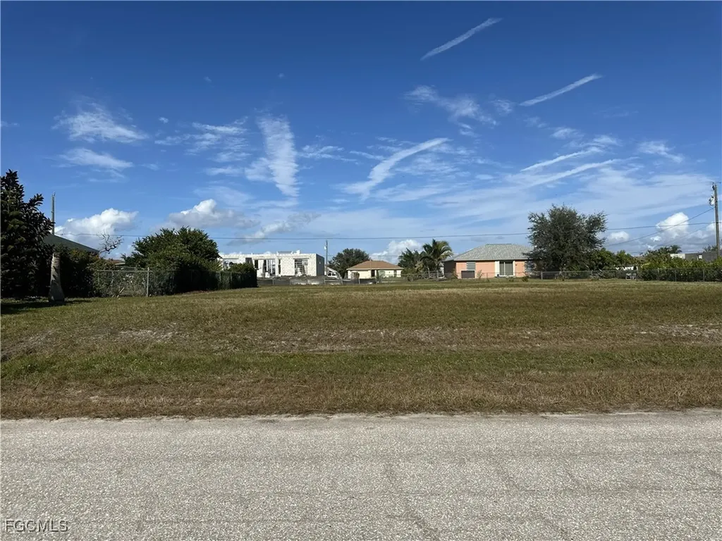 2701 NW 7th Terrace Cape Coral FL 33993
