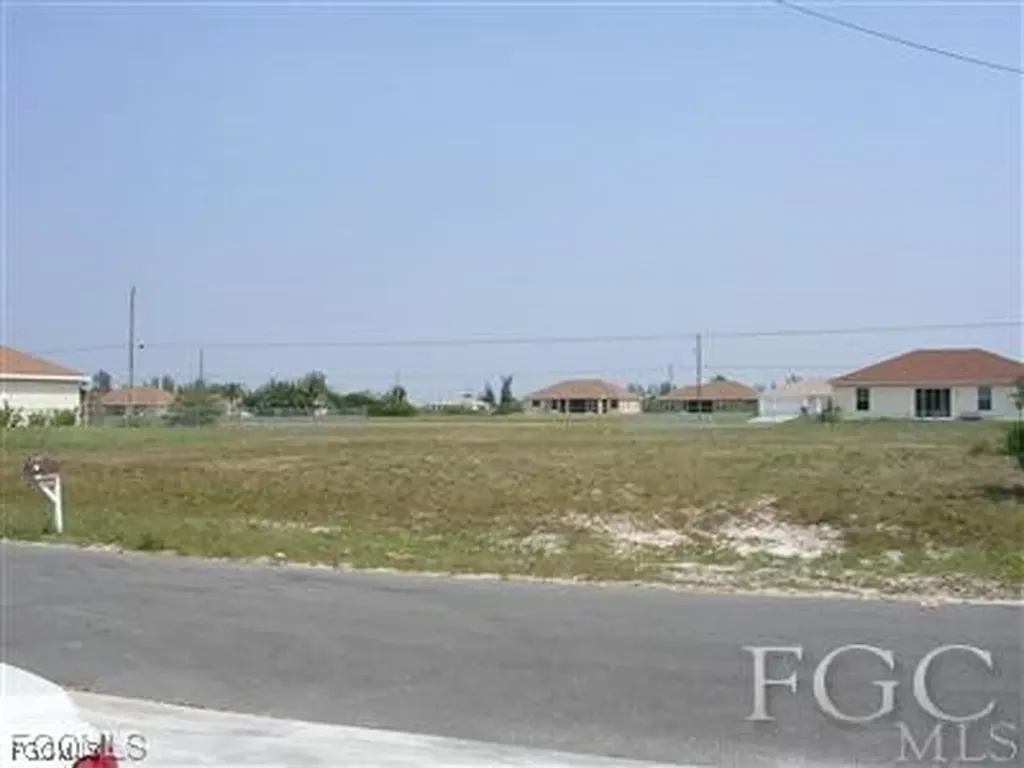 2701 NW 7th Terrace Cape Coral FL 33993
