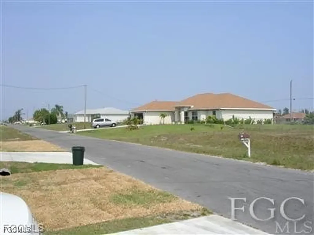2701 NW 7th Terrace Cape Coral FL 33993