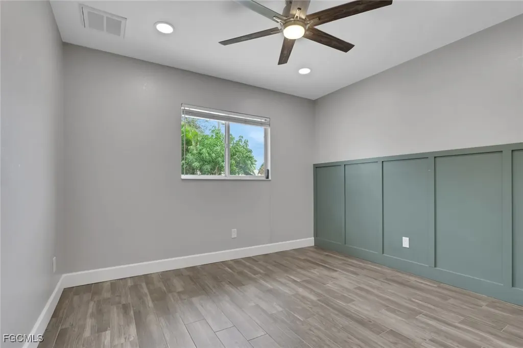 2115 SW 1st Avenue Cape Coral FL 33991