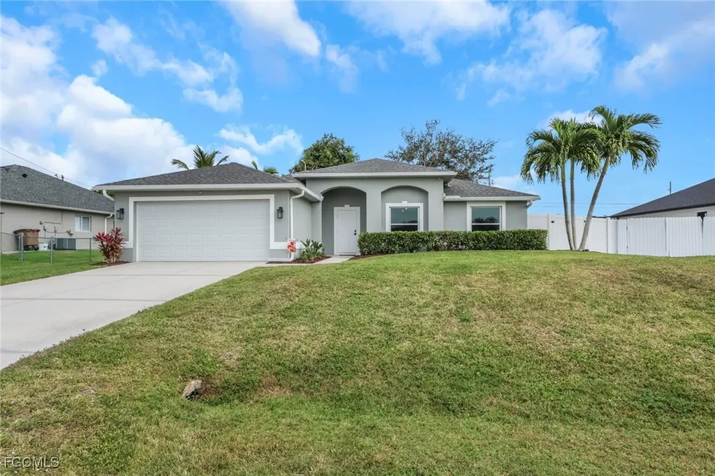 2115 SW 1st Avenue Cape Coral FL 33991