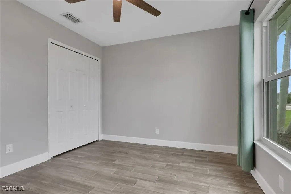 2115 SW 1st Avenue Cape Coral FL 33991