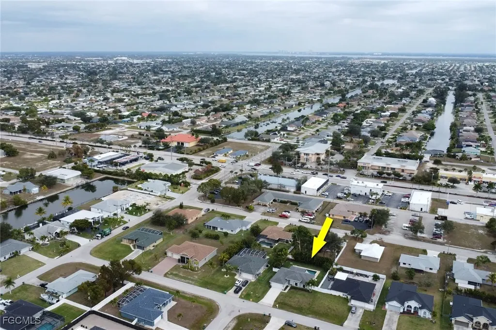 2115 SW 1st Avenue Cape Coral FL 33991