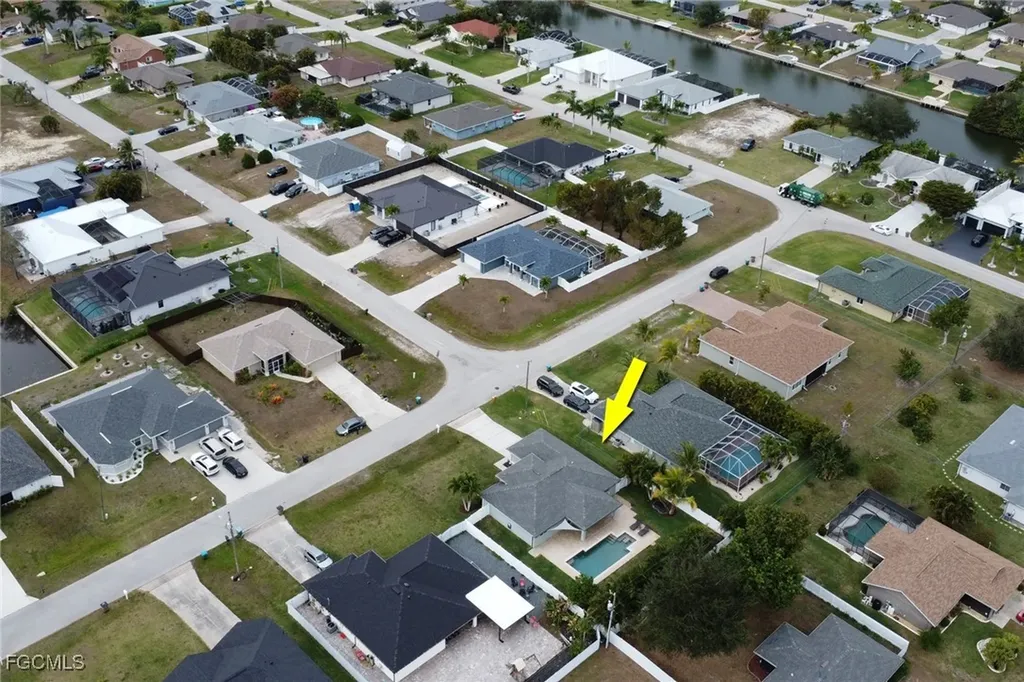 2115 SW 1st Avenue Cape Coral FL 33991