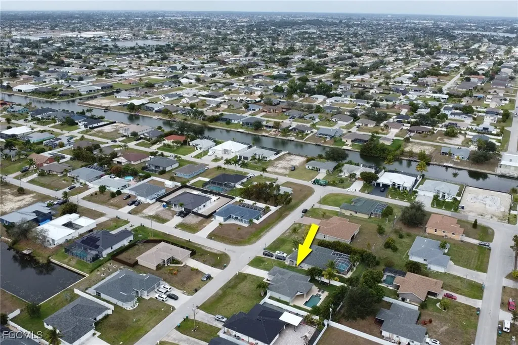 2115 SW 1st Avenue Cape Coral FL 33991