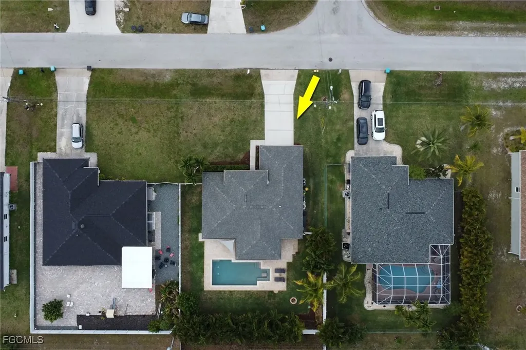 2115 SW 1st Avenue Cape Coral FL 33991