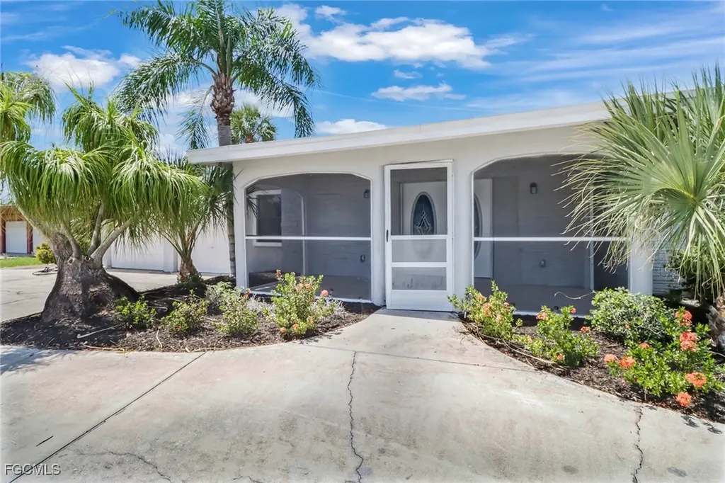 805 Leeland Heights Boulevard E Lehigh Acres FL 33936