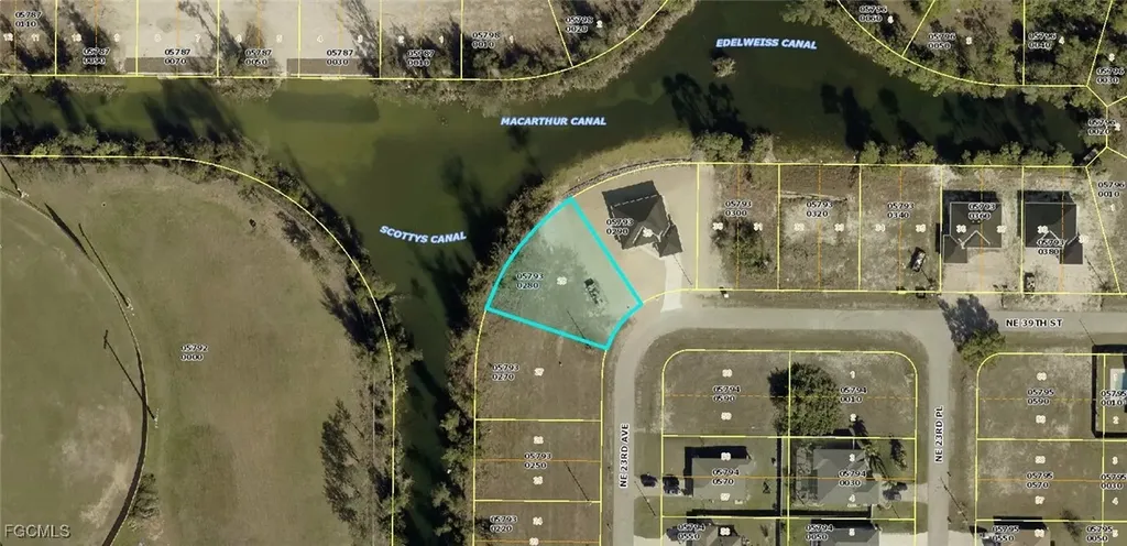 3834 NE 23rd Avenue Cape Coral FL 33909