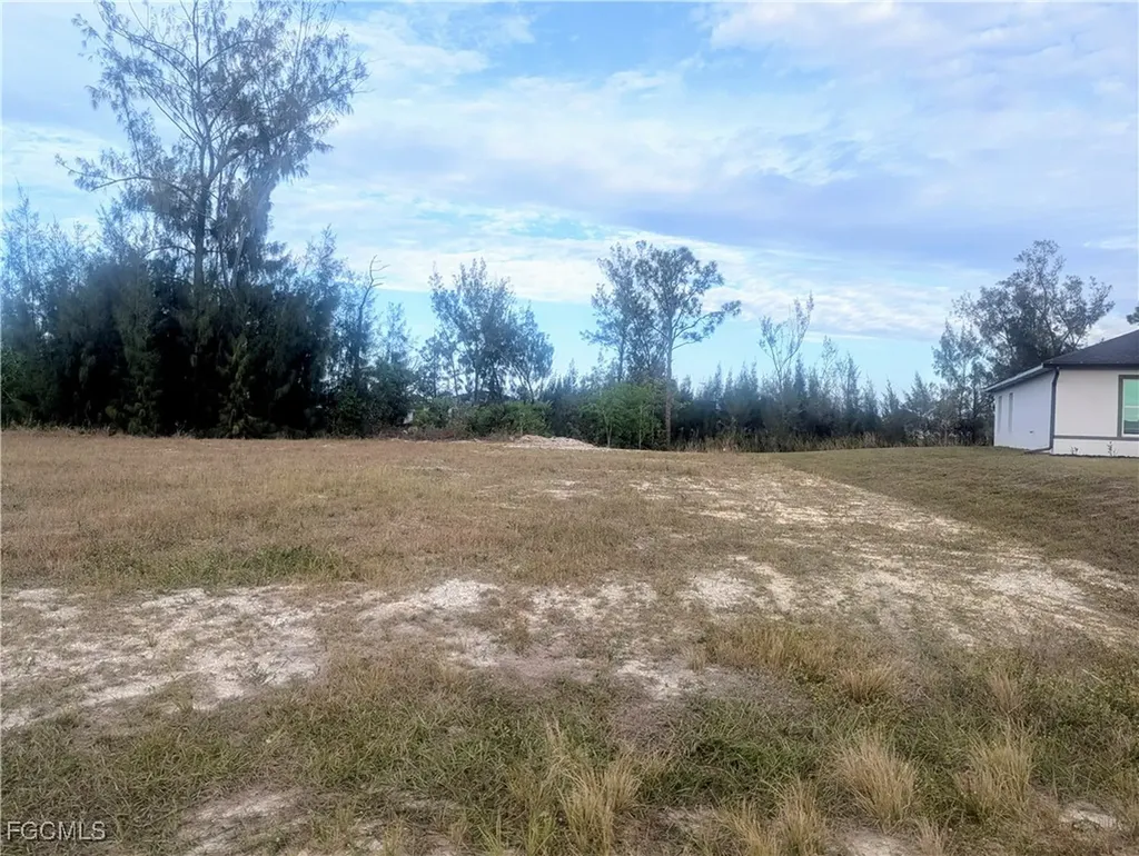 3834 NE 23rd Avenue Cape Coral FL 33909