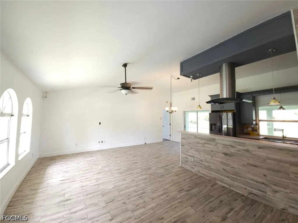 561 Foxcreek Drive Lehigh Acres FL 33974
