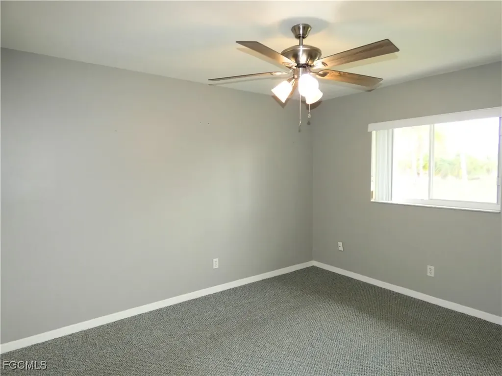 3930 SW 1st Avenue Cape Coral FL 33914