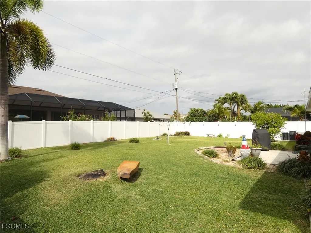 3930 SW 1st Avenue Cape Coral FL 33914