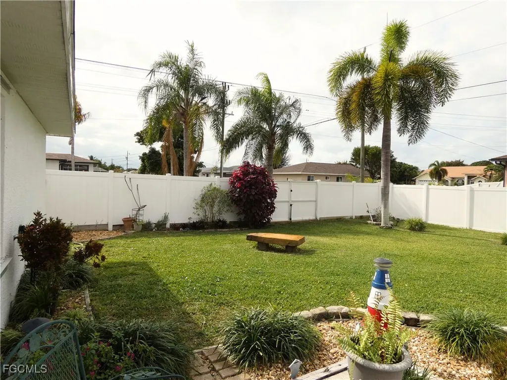 3930 SW 1st Avenue Cape Coral FL 33914