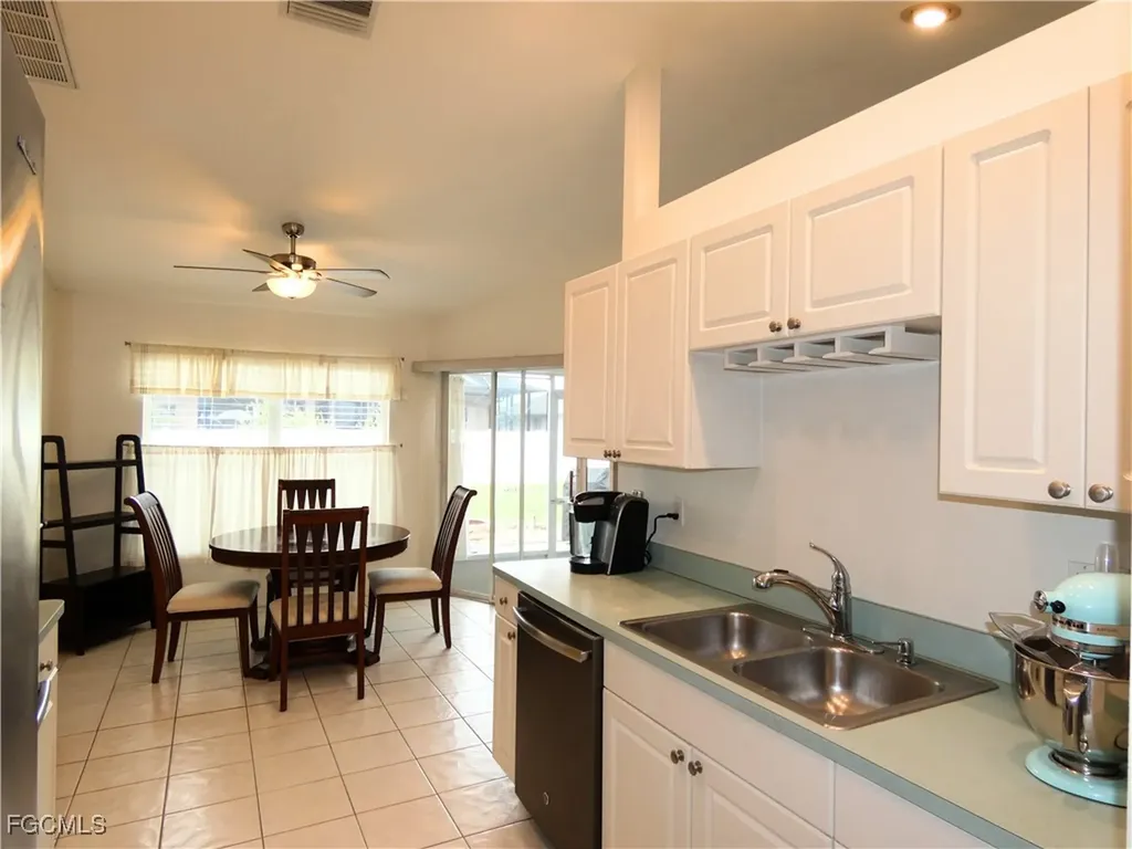 3930 SW 1st Avenue Cape Coral FL 33914