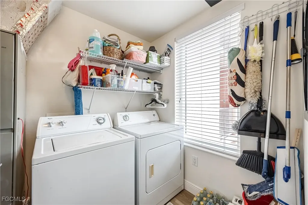 2745 1st Street Fort Myers FL 33916