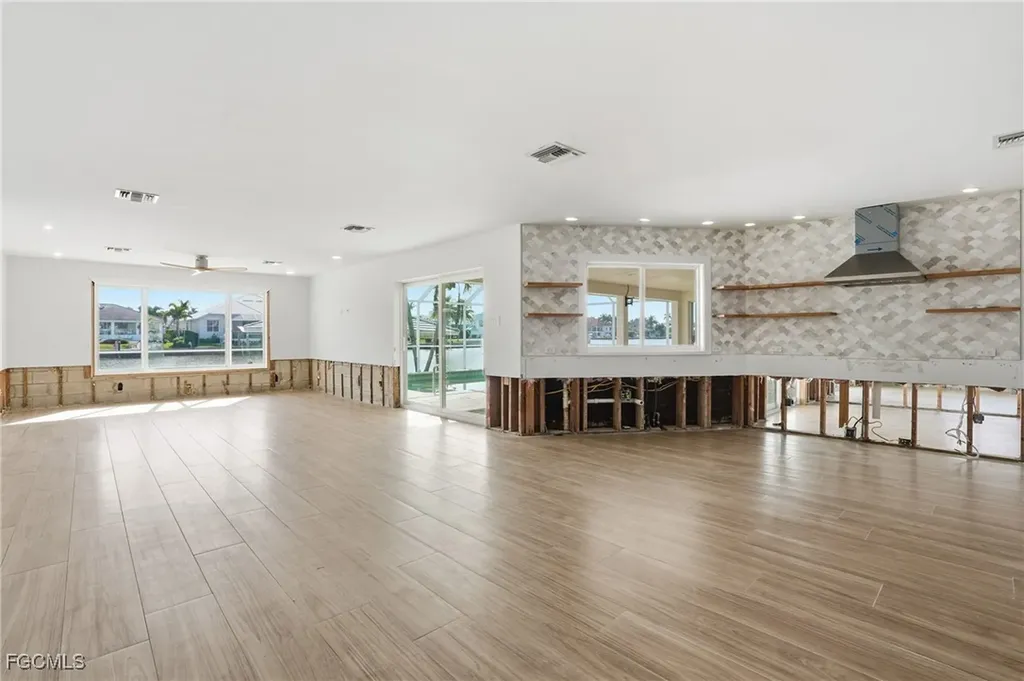 380 Conners Avenue Naples FL 34108