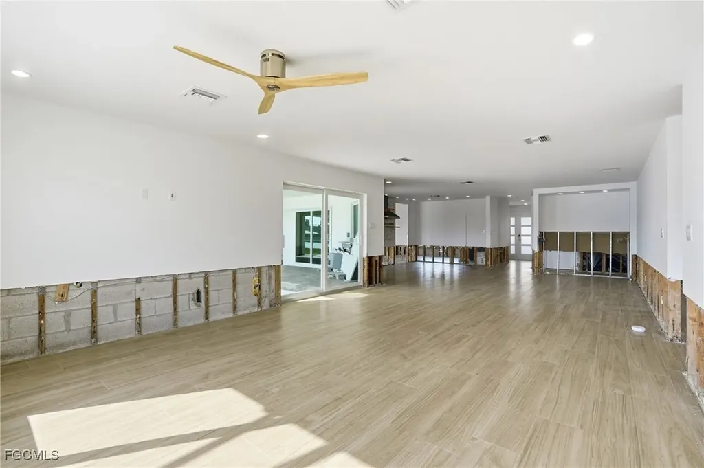 380 Conners Avenue Naples FL 34108