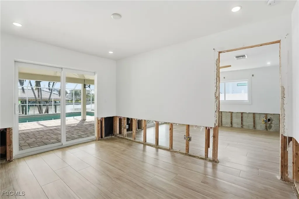 380 Conners Avenue Naples FL 34108