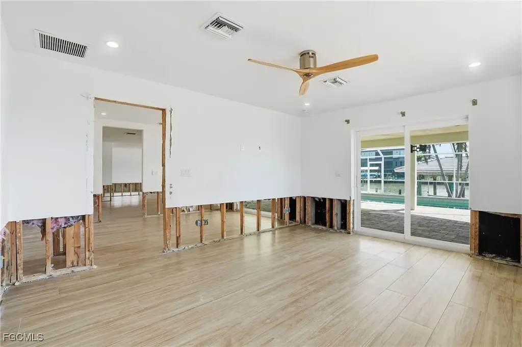 380 Conners Avenue Naples FL 34108