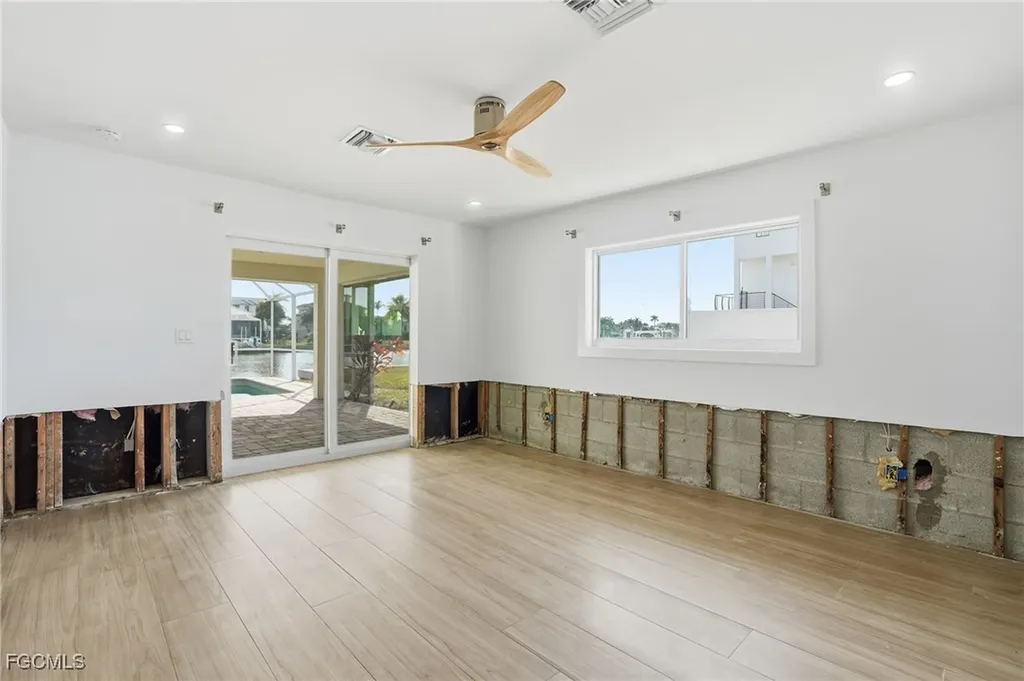 380 Conners Avenue Naples FL 34108