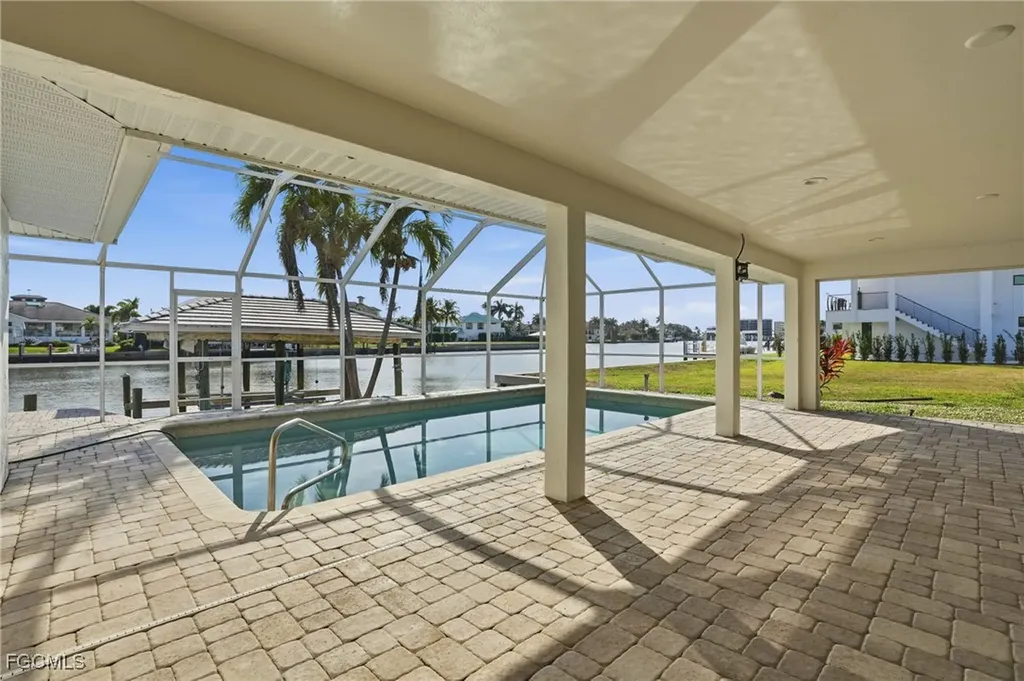 380 Conners Avenue Naples FL 34108