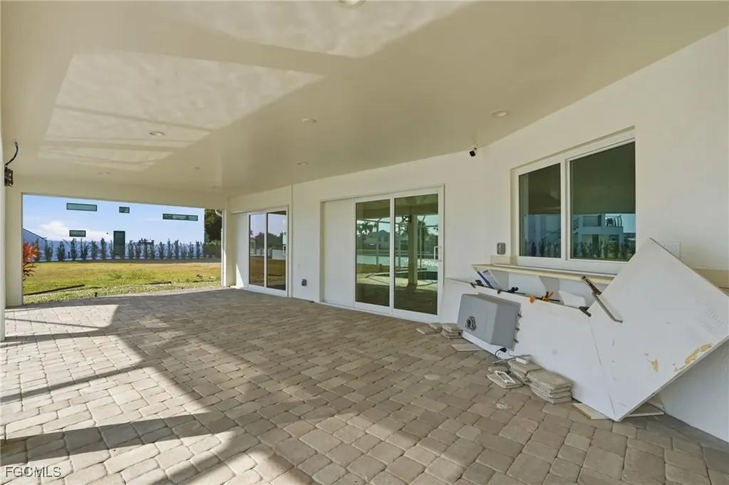 380 Conners Avenue Naples FL 34108