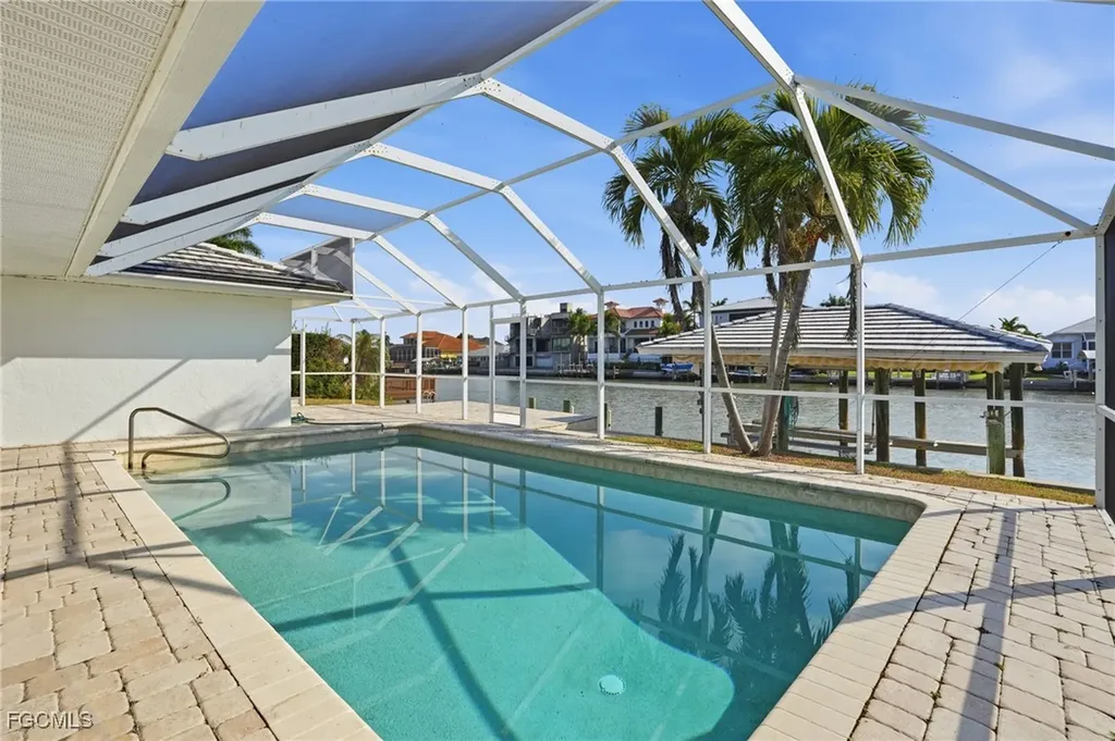 380 Conners Avenue Naples FL 34108