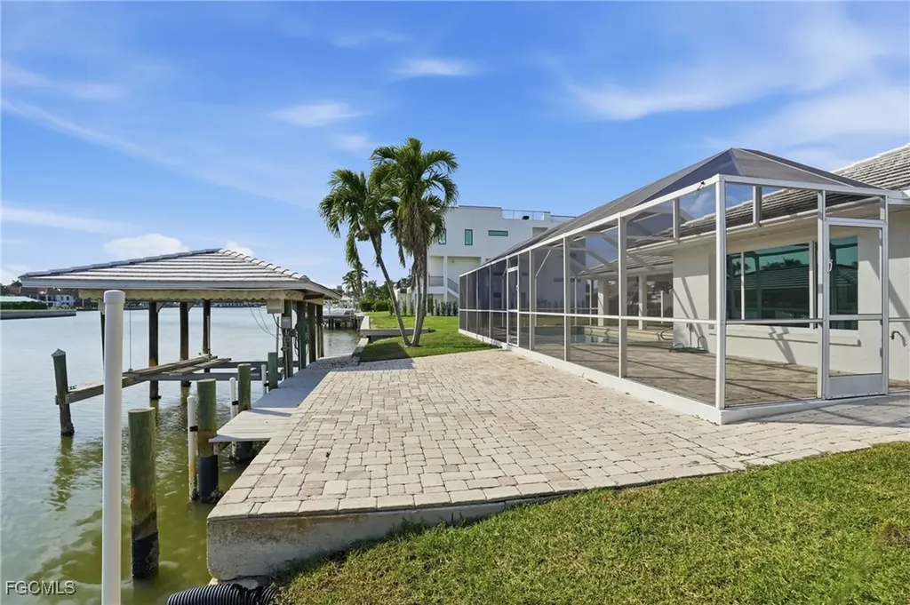 380 Conners Avenue Naples FL 34108
