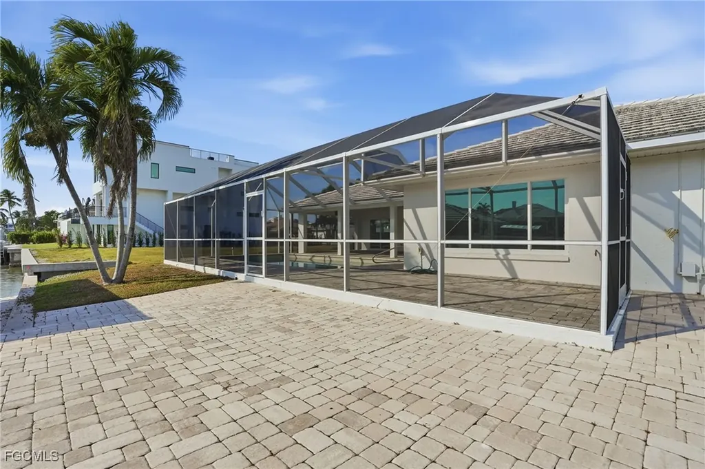 380 Conners Avenue Naples FL 34108