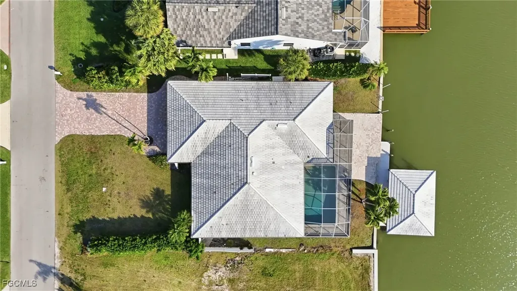 380 Conners Avenue Naples FL 34108