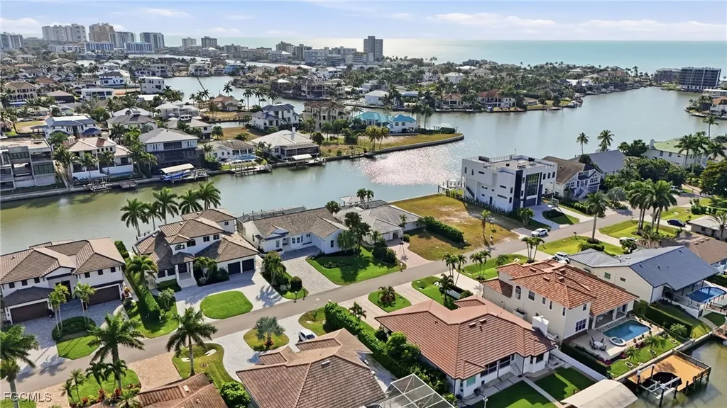 380 Conners Avenue Naples FL 34108